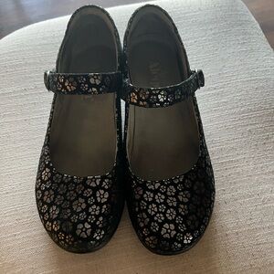 Alegria Shoes size 37